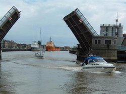 port05.JPG