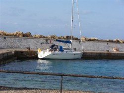 Kasos port Kasou przy kei.JPG