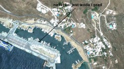 Mykonos port Tourlos.jpg