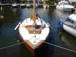folkboat.jpg
