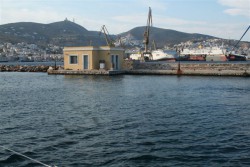 siros port jachtowy.JPG