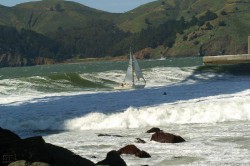 broaching_yacht_surf_1.jpg