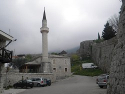 Meczet u wrót do Starego Baru.jpg