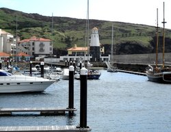 Marina. Nówka sztuka, mało śmigana.jpg