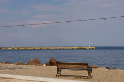 Methana port widok na keje promową.JPG