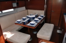 Dufour 375 Grand Large messa 4.jpg