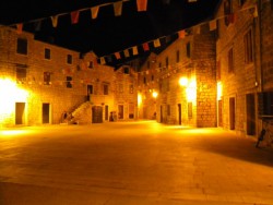 Stari Grad 01.JPG