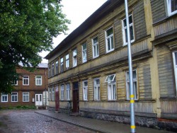 Liepaja drewno.jpg