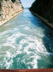 corinth canal04.jpg