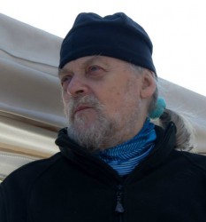 whitewhale03.jpg