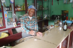SANTO_ANTAO_BAR.JPG