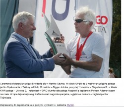 ŻPT Preses wręcza.jpg