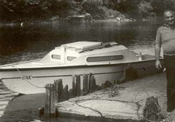 w kanalku Czerniakowskim ~1976r.jpg