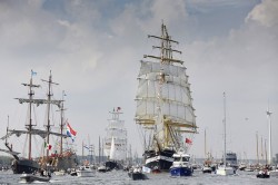 Sail Amsterdam 2.jpg