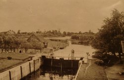 1935.jpg