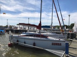 Laguna 730 marina Krynica Morska Zalew Wislany.jpg