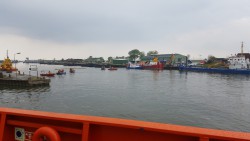 1Husum_EntranceHW.jpg