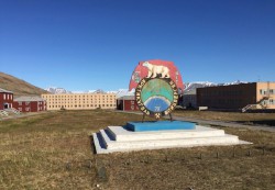 Pyramiden.jpg
