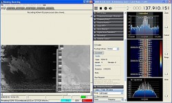 Odbiór transmisji z satelity.jpg