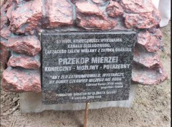 Z tabliczką.jpg